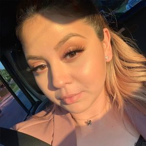 Meet your Posher, Karina